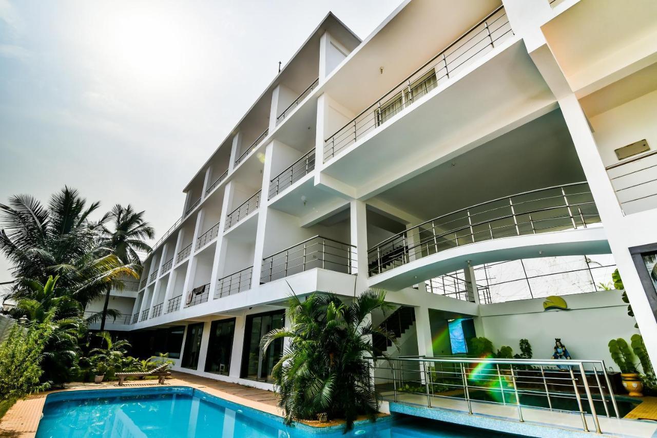 Capital O La Conceicao Grande Hotel Morjim Exterior photo